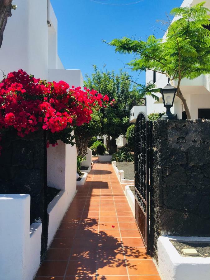 Apartamentos Maribel Puerto del Carmen  Buitenkant foto